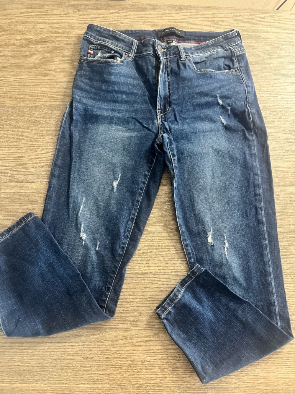 Tommy Hilfiger Women's Blue Denim Tribeca Skinny Jeans Size 8 Distressed